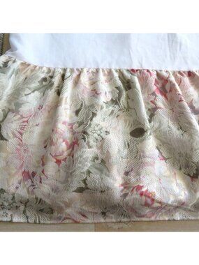 Vintage Burlington Queen Floral Ruffle Bed Skirt Multicolor Tapestry 13" Drop US